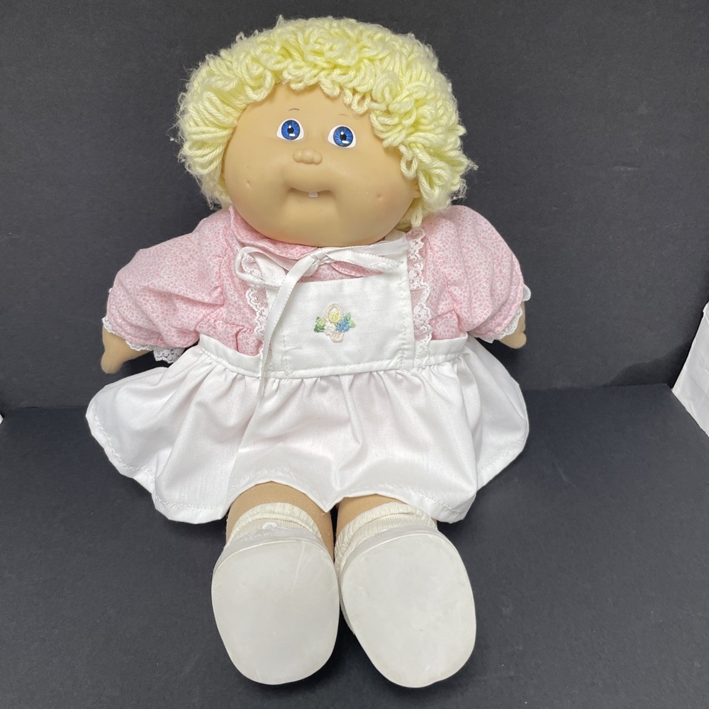 VTG Cabbage Patch Kids Popcorn Hair Blue Eyes Dimple One Tooth Fully Dresse